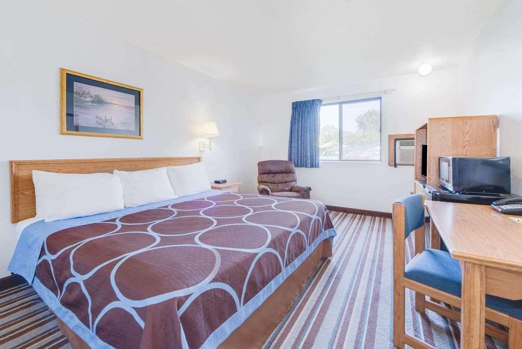 Super 8 By Wyndham Burlington Hotell Rum bild
